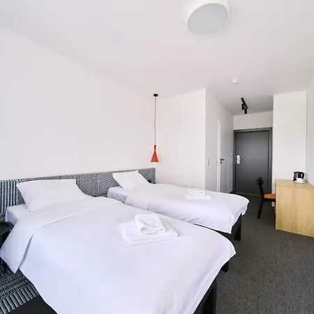 Zdroj Cegielski - Wyremontowane リゾート 3*